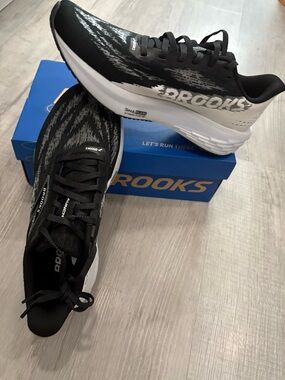 Brooks Launch GTS Men's Running Shoes Black and White